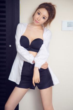 无颜之月在