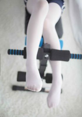 女大学生沙龙室3