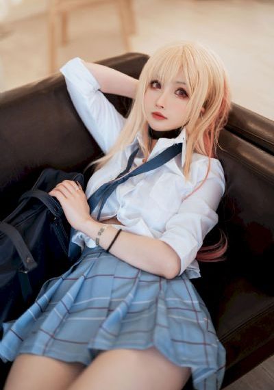 手指伸了进去h