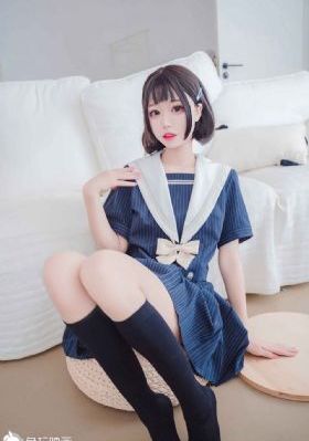 少妇三级看三级视频