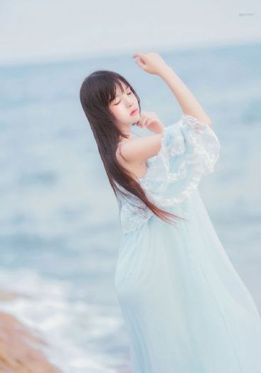《被丈夫的下属推来推去的妻子》