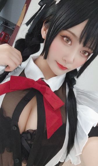 sm男虐女地下室调教