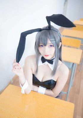 美女来了